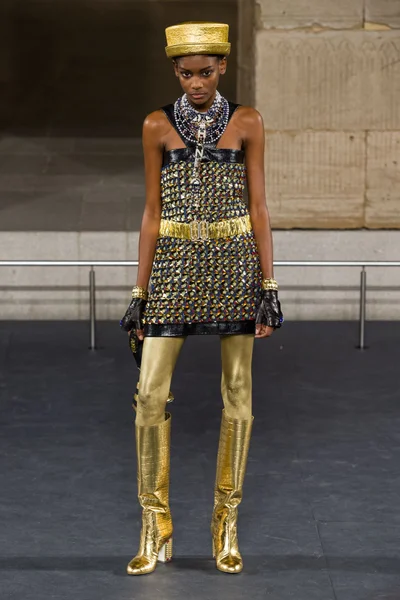 Look 52